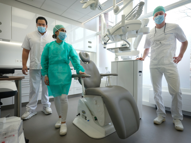 Amstel Dental aan de Wibautstraat is uniek in Nederland. ‘Bij ons zijn alle monden welkom’