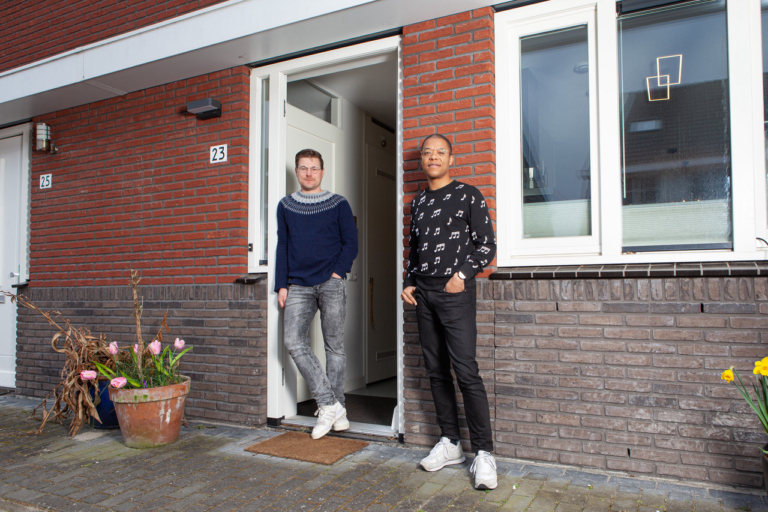 Tijdelijke kamers gezocht, steun voor kwetsbare jongeren. ‘Gewoon doen!’