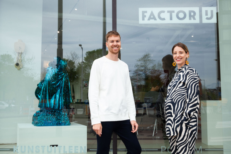 Factor IJ aan de Pampuslaan geopend: ‘Kunst hoort bij het leven van alledag’