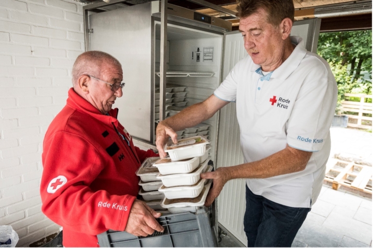 Veiling van mediakavels in onder meer de Brug en LINDA. Bied mee en help kwetsbare Amsterdammers