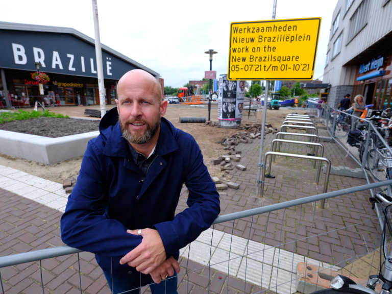 Meer groen, meer sfeer op het Lloydplein en Braziliëplein: ‘Vroeger was dit de rand van de stad, nu wordt het een nieuw stadshart’