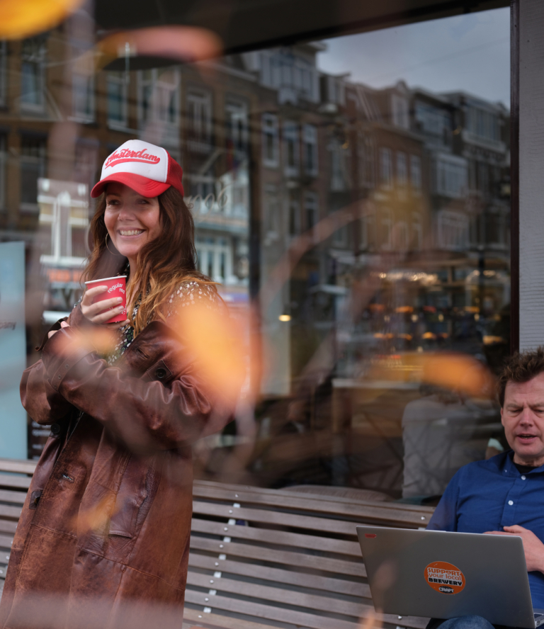 Fransje Boelen in De Jas: ‘Ik werd van school gestuurd omdat ik met totaal andere dingen bezig was’