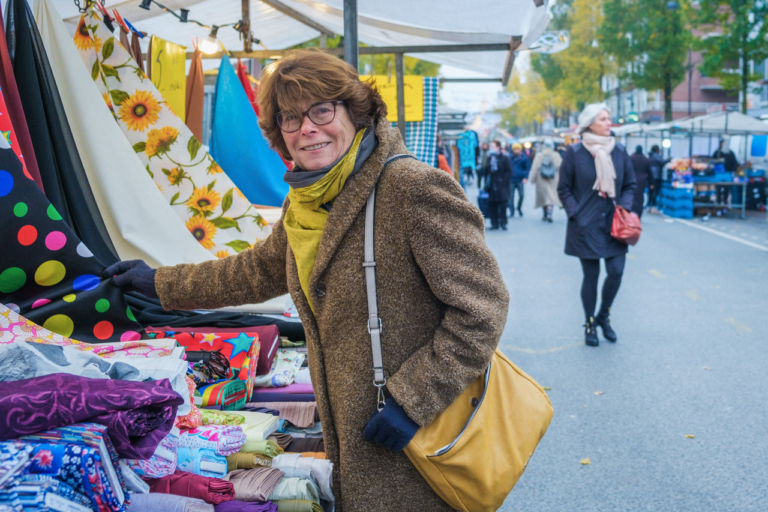 Monique Ruimschotel is vrijwilliger bij Vrouwenruimte De Kat: ‘Als je verhaal gehoord wordt, voel je dat je bestaat’