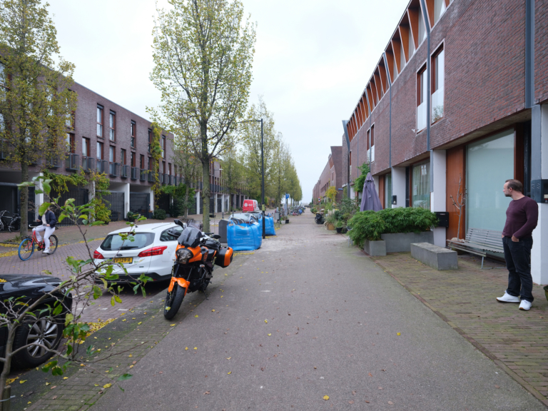 Kabelbaan of brug over het IJ? ‘De nooit gebouwde brug heeft nu al last van metaalmoeheid’