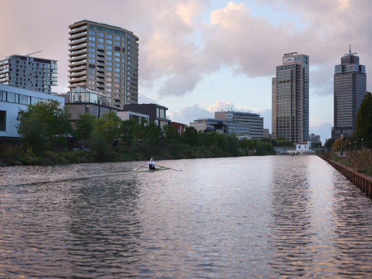 Weespertrekvaart, 5 sterren: ‘Mijn eerste indruk was: beetje puberaal om een kas op je dak te zetten’