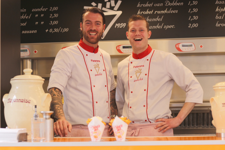 De Albert Cuyp bruist weer: ‘De gezellige sfeer komt natuurlijk van de Mokummers’