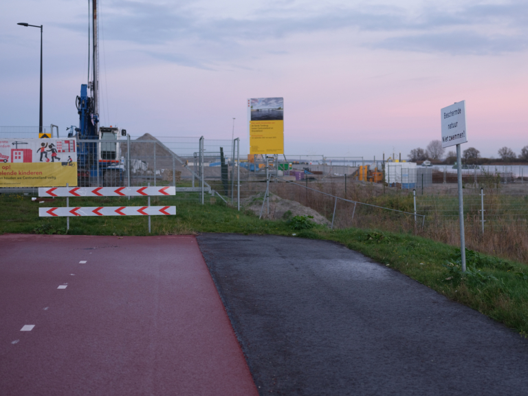 Strandeilandlaan, IJburg: ‘Hier zwemt niemand’