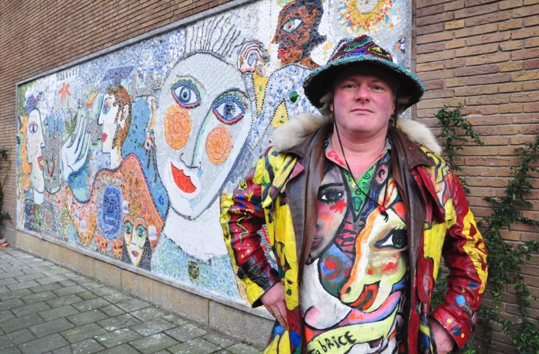 Kunstenaar Fabrice, wars van subsidie