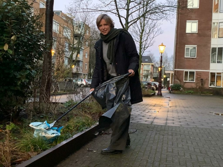Ruim zwerfafval op via app Helemaal groen, Marieke doet het al: ‘Enorm stimulerend’