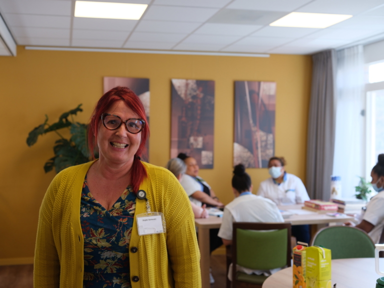 Nieuwe leeropleiding van start in het Flevohuis: ‘Een buitenkans: werken en leren combineren’