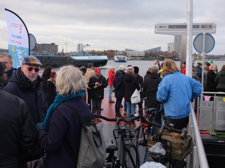 Pont Zeeburgereiland bezorgt fietser gemiddeld 10 minuten vertraging