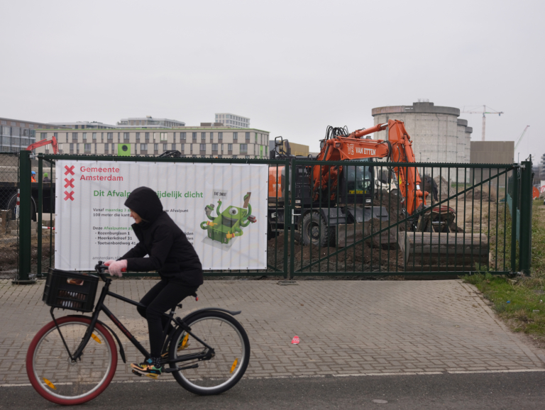 Afvalpunt Zeeburgereiland tijdelijk gesloten