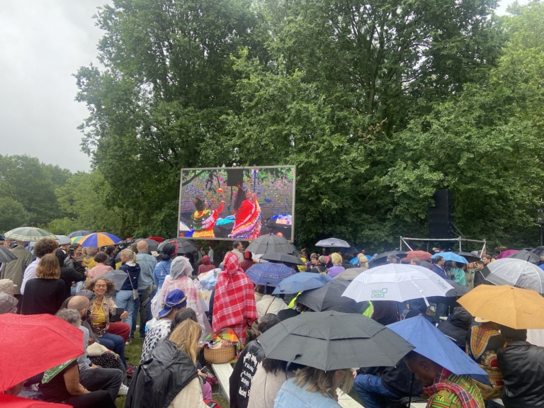 Keti Koti in het Oosterpark, excuses koning komen oprecht over