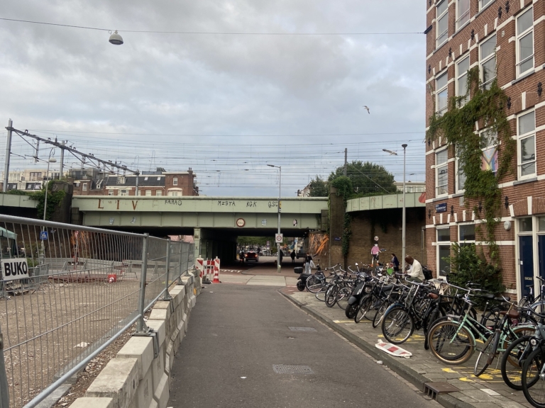 Spoortunnel tussen de Eerste van Swindenstraat en de Javastraat deels afgesloten