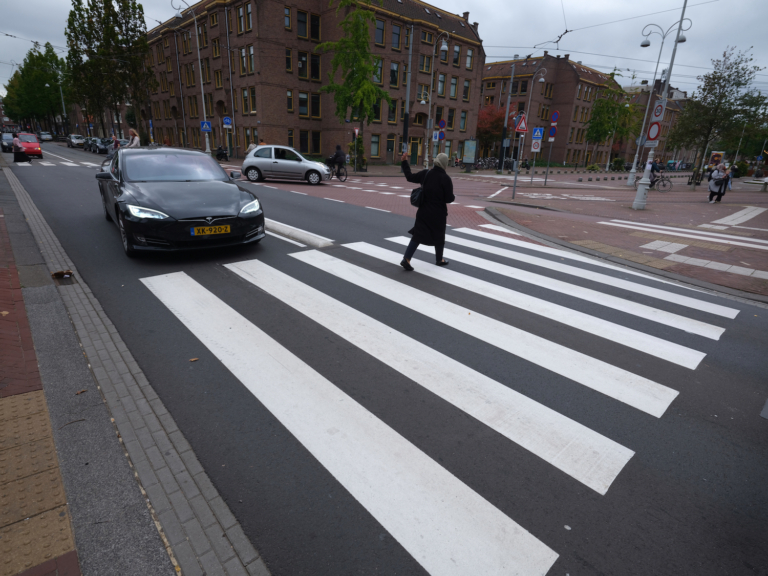 Uitgebreid praten over (niet) jezelf kunnen zijn: ‘De problemen lossen we niet op met een zebrapad’