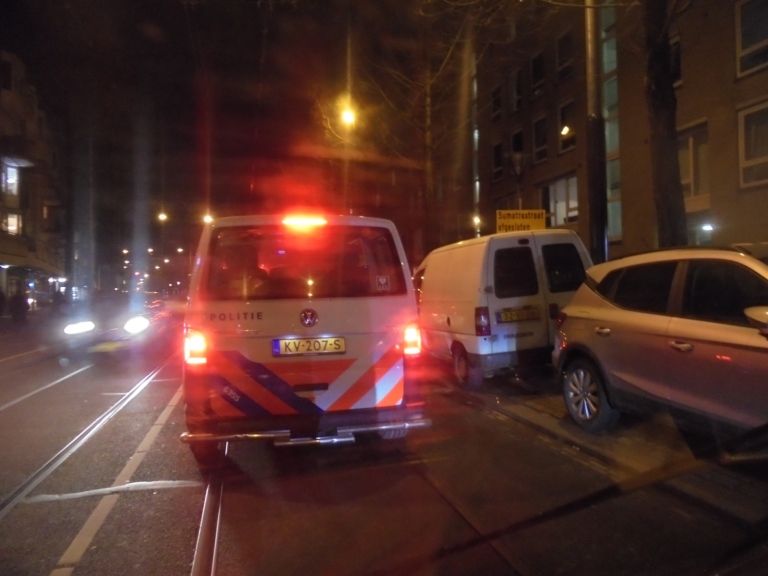 Coffeeshop op de Derde Oosterparkstraat overvallen, gewonde bij schietpartij in coffeeshop op de Nieuwmarkt
