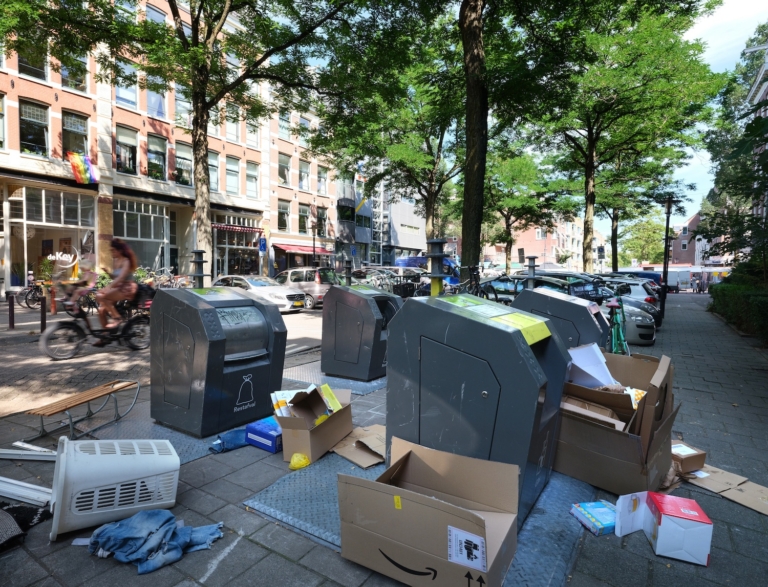 Scheur de stad schoon, zet geen lege dozen bij grofvuil. En kom naar de gemeente-kartonexperts op 16 december 