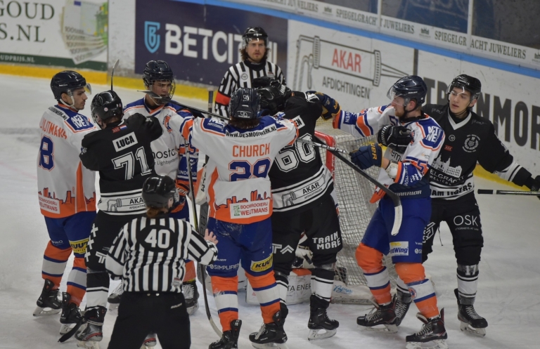 Amsterdam Tigers versus Eindhoven Kemphanen: 5 – 2 = 6