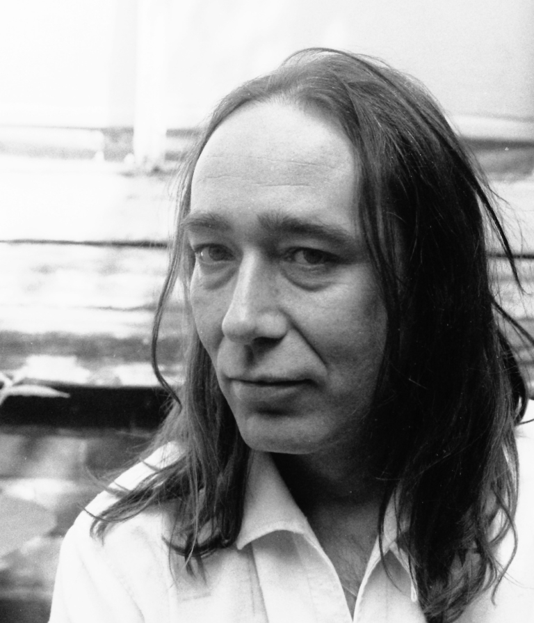 Ode in Paradiso aan Wally Tax – The Outsider