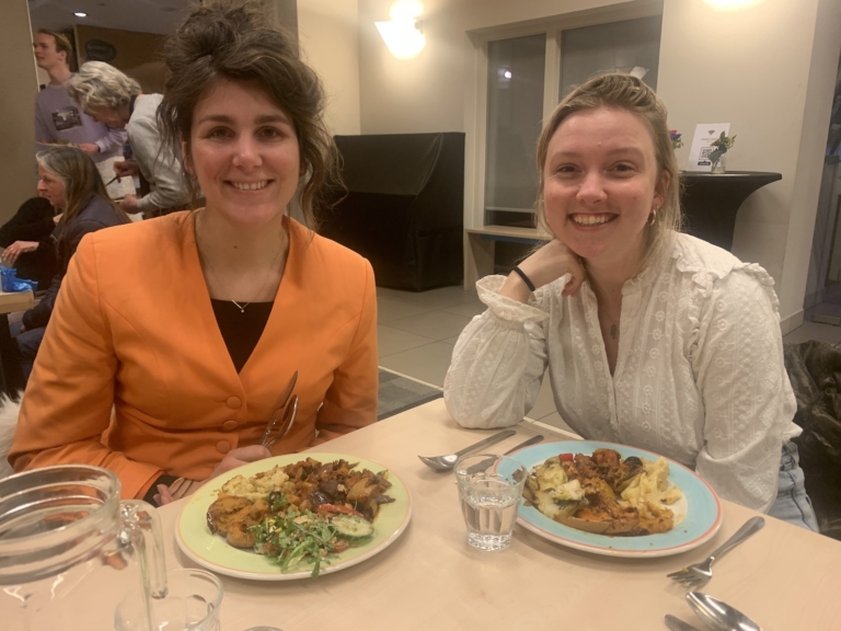 BuurtBuik gaat voedselverspilling tegen met gezonde gratis maaltijd voor iedereen