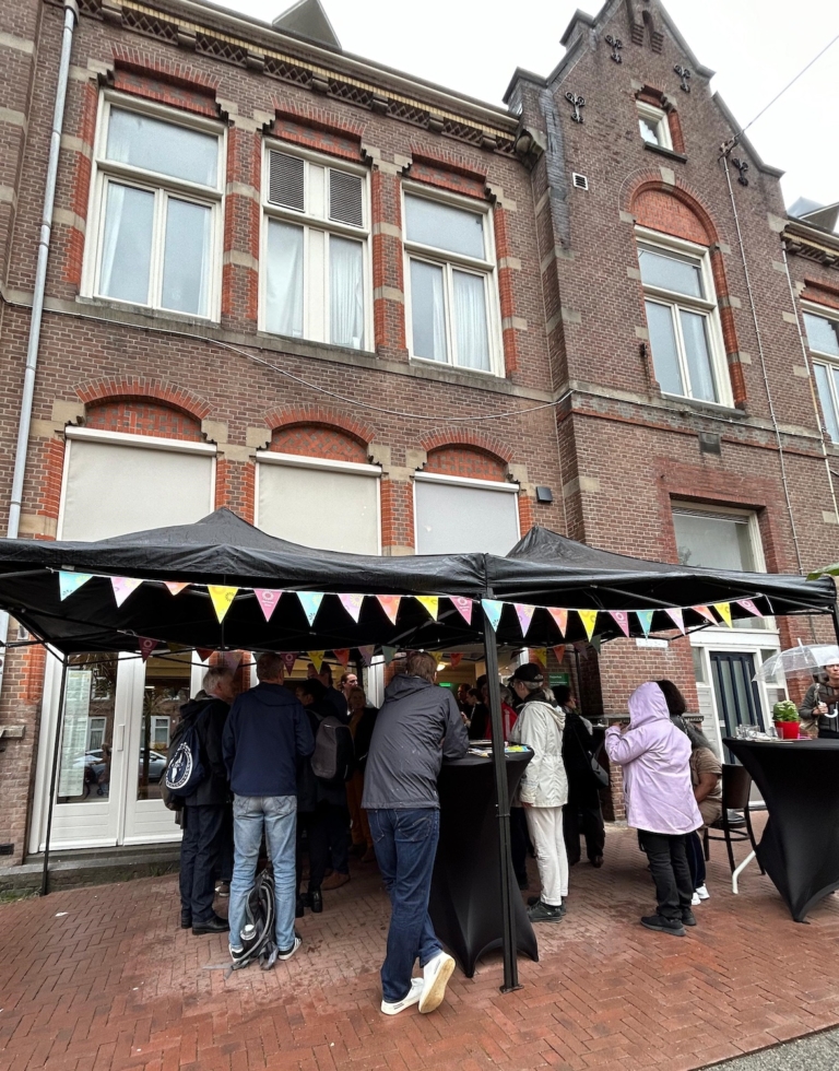 Het Dapperhuis is weer open