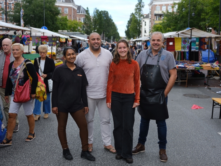 Winkeliers en marktondernemers luiden noodklok: ‘Verwaarlozing op en rond de Dappermarkt loopt uit de hand’