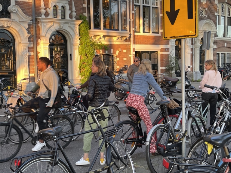 Stadsdeel Oost niet tevreden: Panel van bewoners moet ‘betere oplossingen bedenken voor lokale problemen’