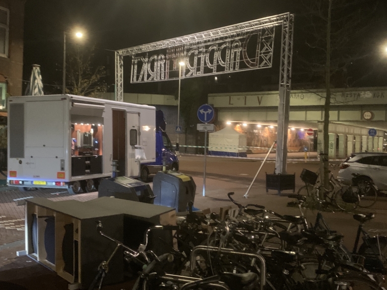 Man met vermoedelijke schotwond overlijdt op de Pontanusstraat