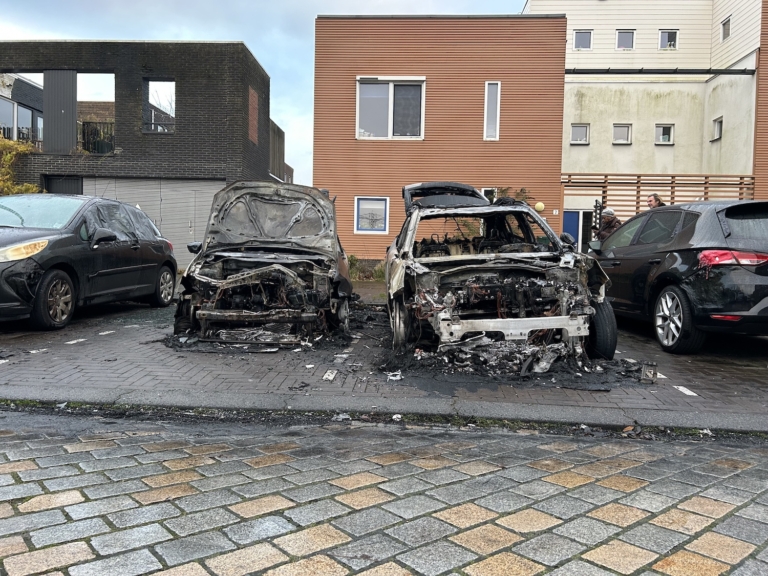Nachtelijke autobrand IJburg